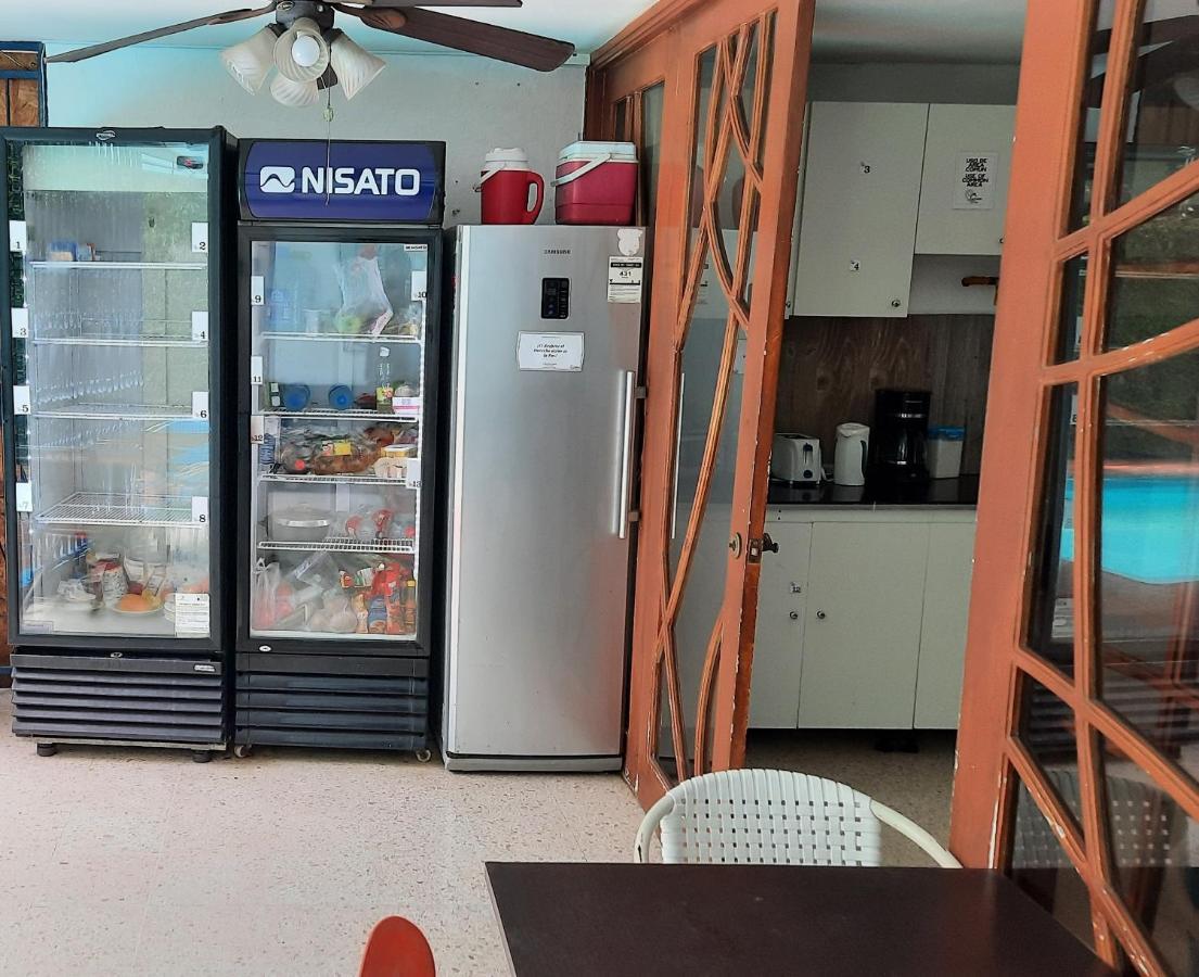Hostal Yoha Panama City Ngoại thất bức ảnh