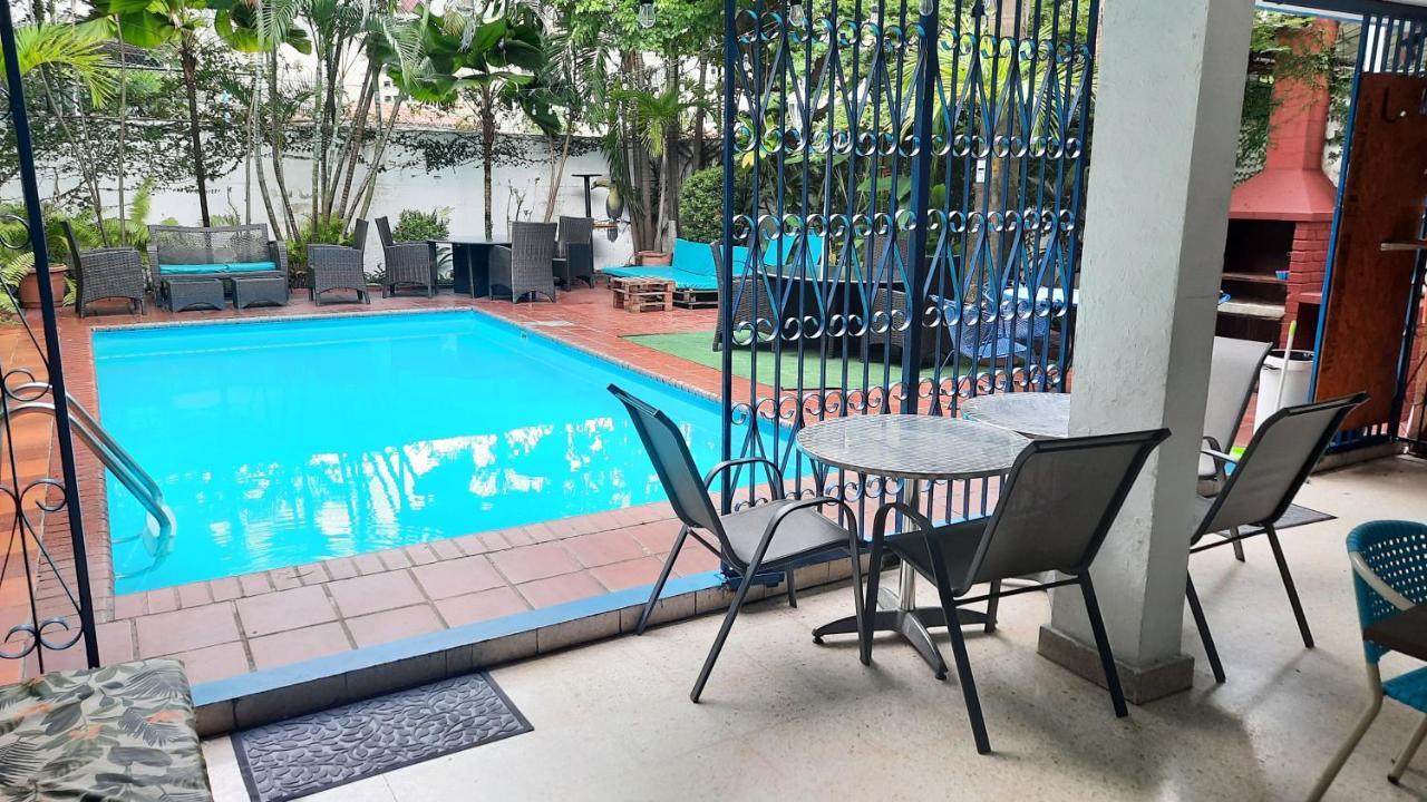 Hostal Yoha Panama City Ngoại thất bức ảnh