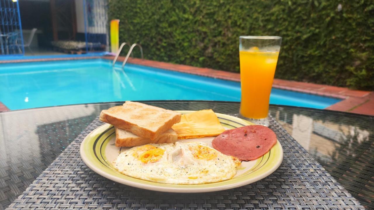Hostal Yoha Panama City Ngoại thất bức ảnh