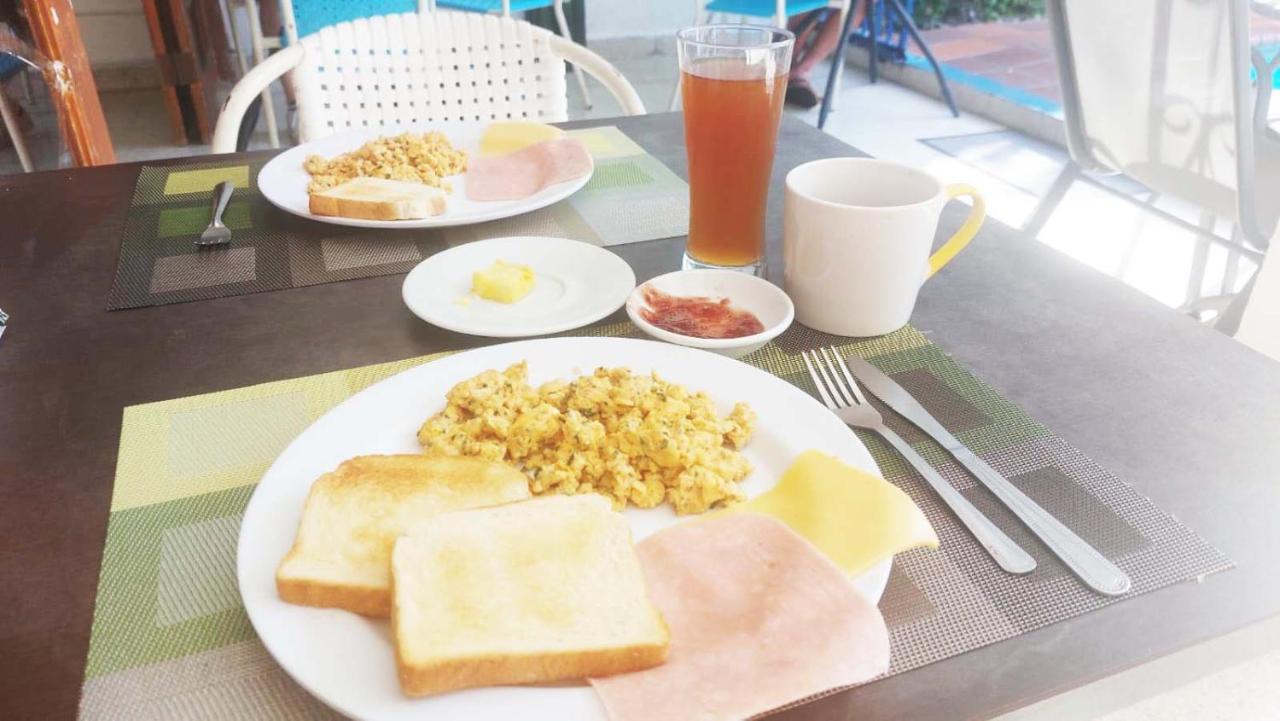 Hostal Yoha Panama City Ngoại thất bức ảnh