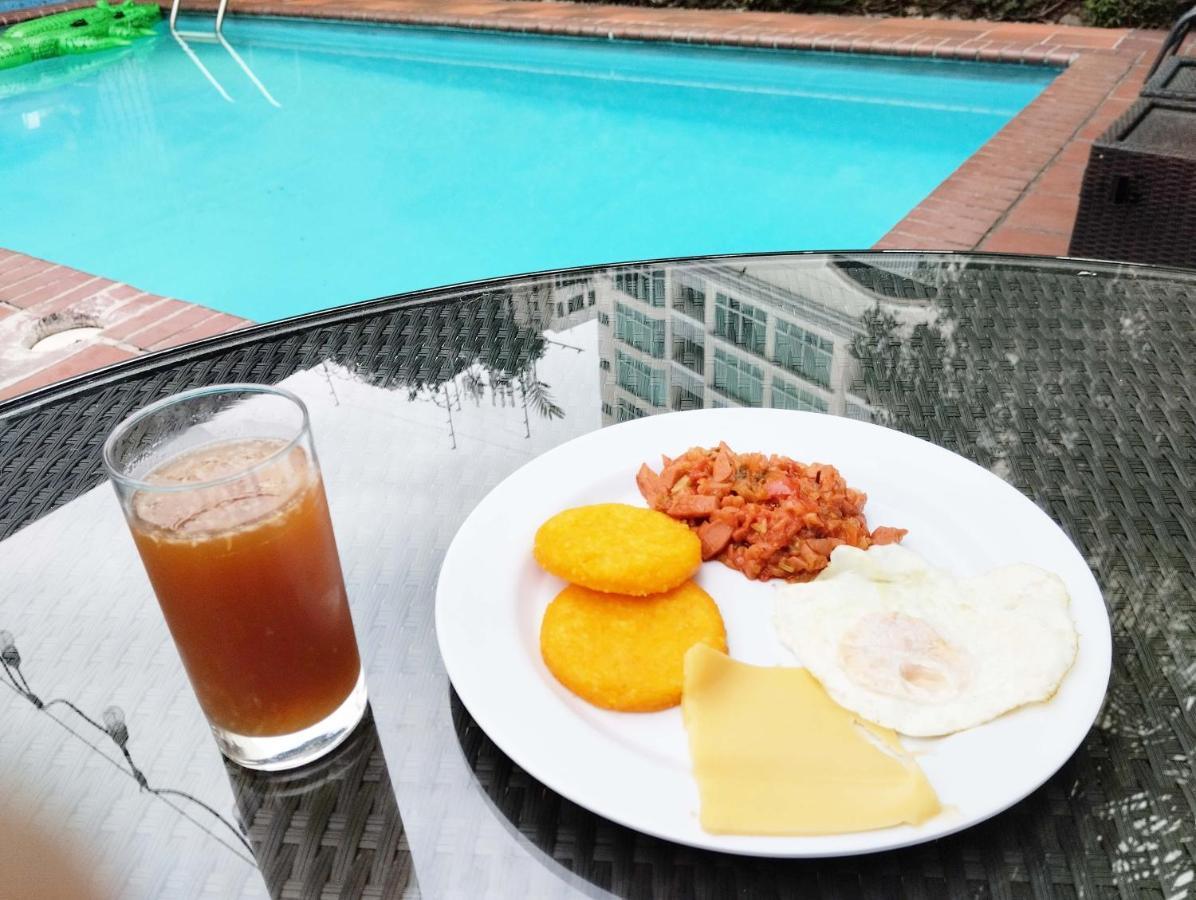 Hostal Yoha Panama City Ngoại thất bức ảnh