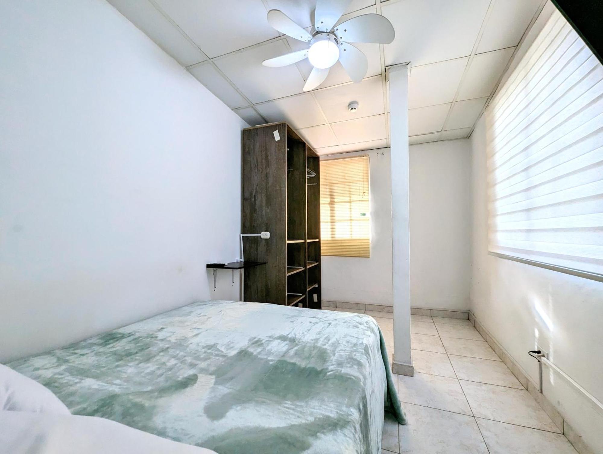 Hostal Yoha Panama City Ngoại thất bức ảnh