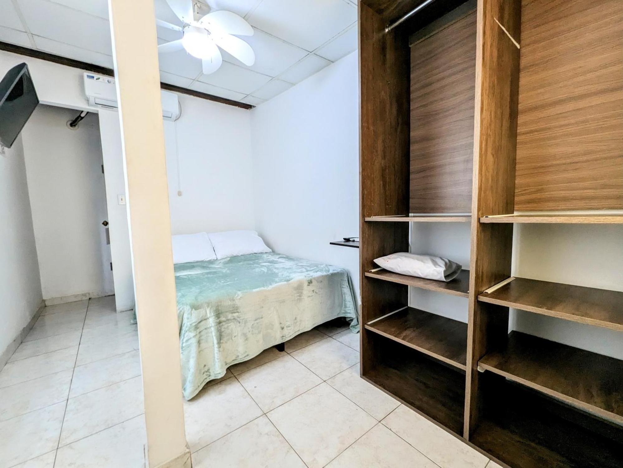 Hostal Yoha Panama City Ngoại thất bức ảnh