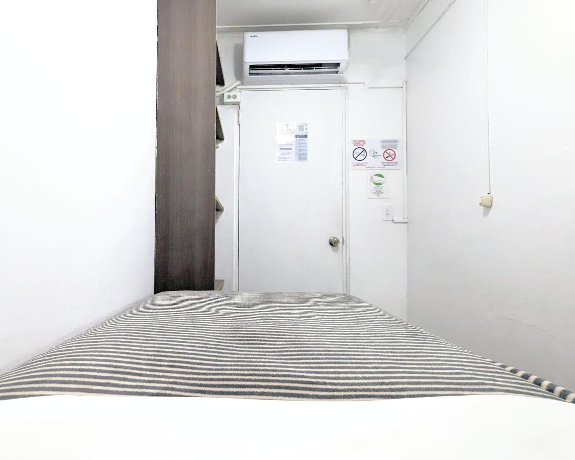 Hostal Yoha Panama City Ngoại thất bức ảnh