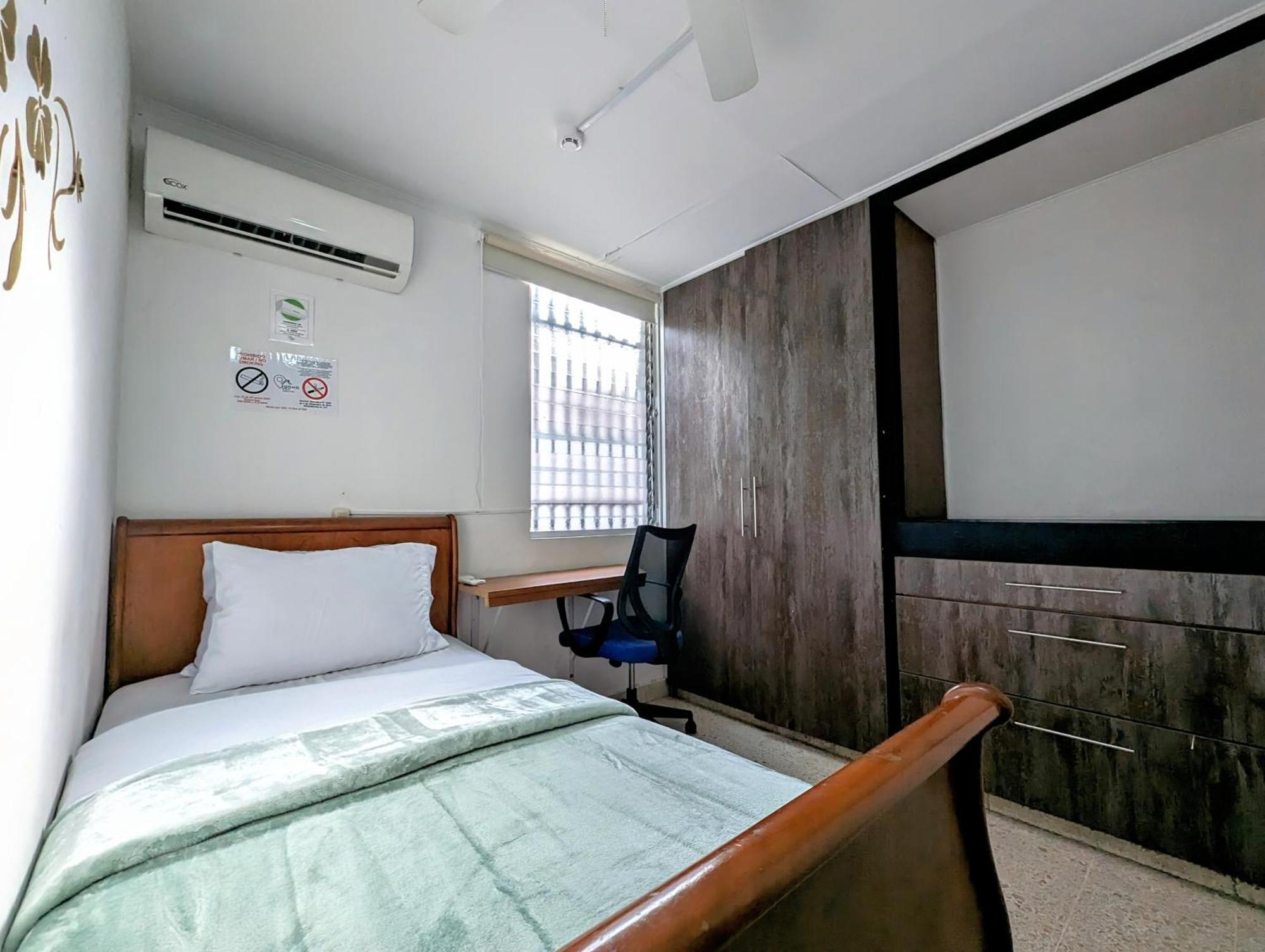 Hostal Yoha Hotel Panama City Ngoại thất bức ảnh